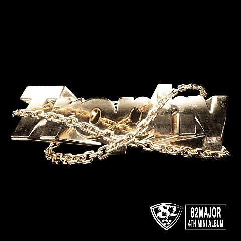 82MAJOR(82메이저) 트로피 (TROPHY) 자켓