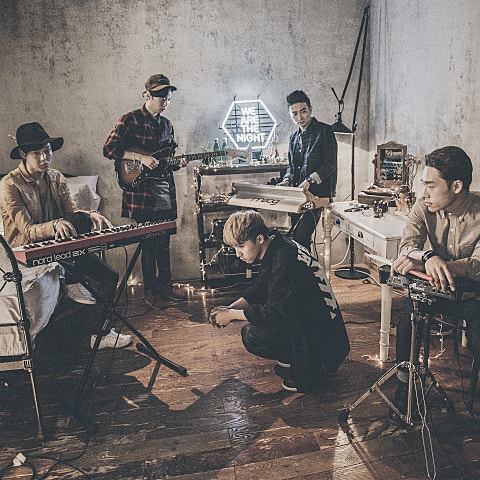 위아더나잇 티라미수 케익 자켓