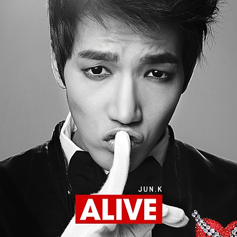 Jun.K Alive 자켓