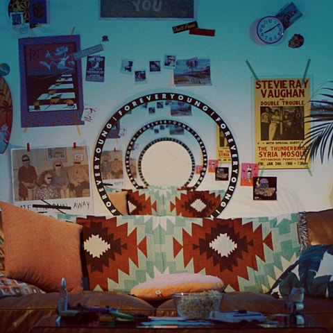 자이언트핑크 Forever Young (Feat.Leellamarz) 자켓