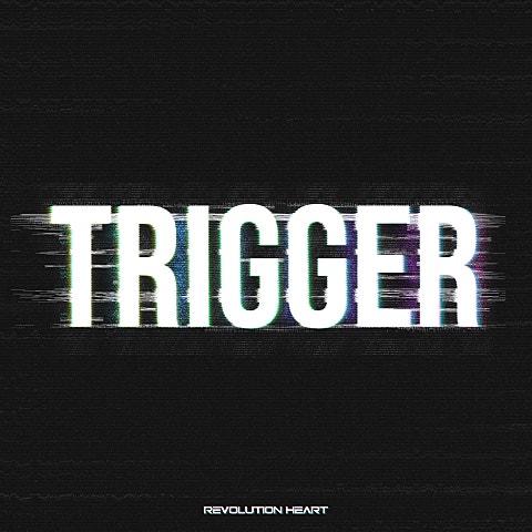 REVOLUTION HEART TRIGGER 자켓